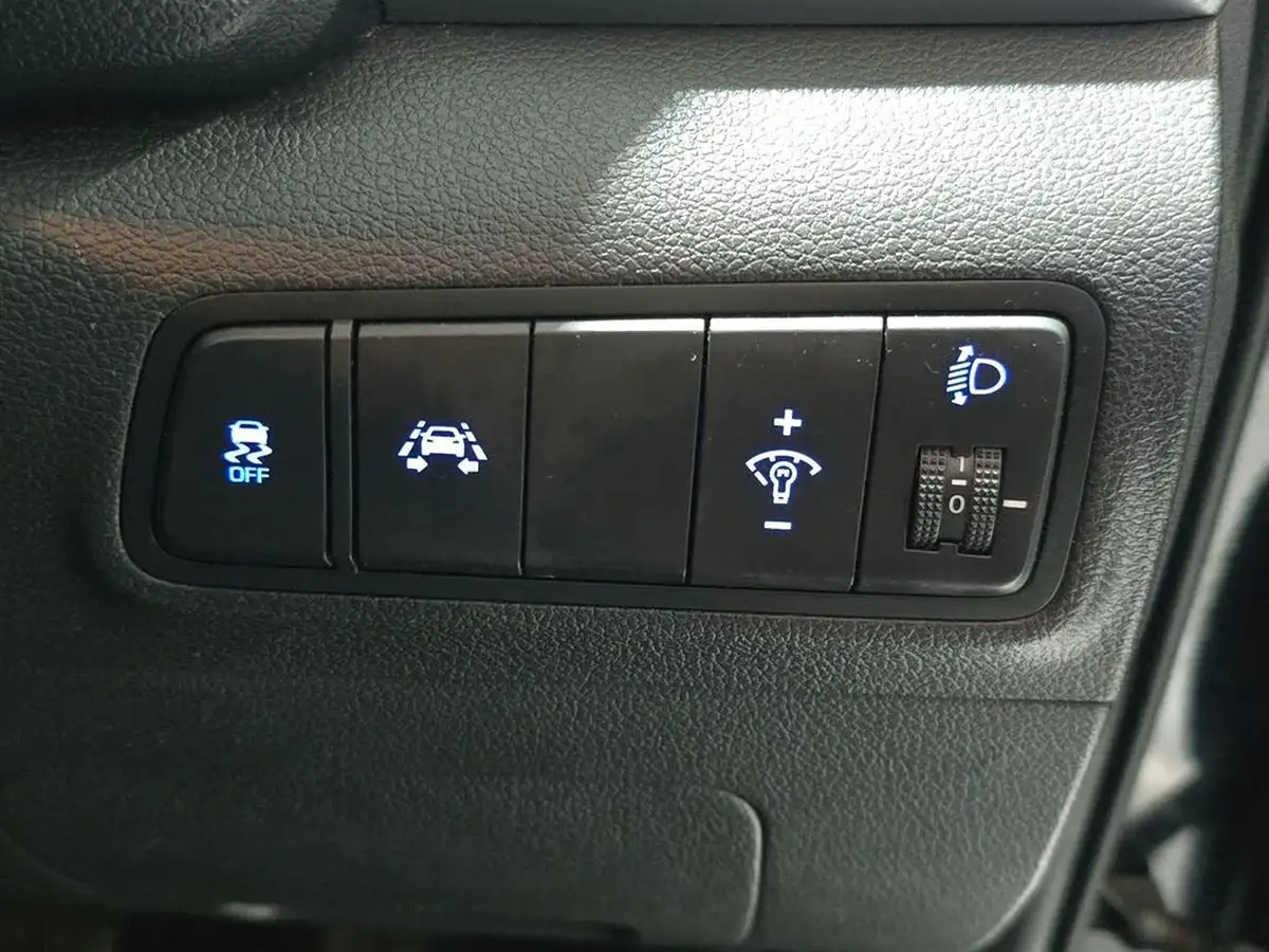 2016-hyundai-tucson-20crdi-blue-drive-se-nav-big-25