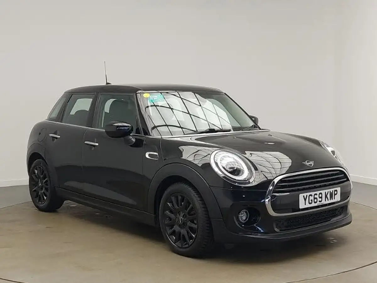 2019-mini-cooper-15-cooper-classic-hatchback-5d-big-0
