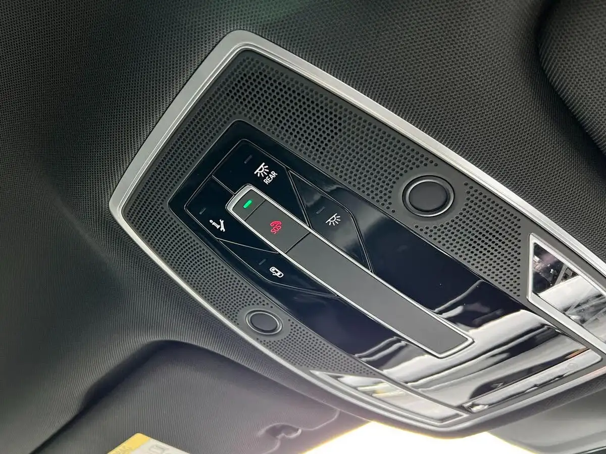 2021-audi-a8-30-55-tfsi-black-edition-big-53