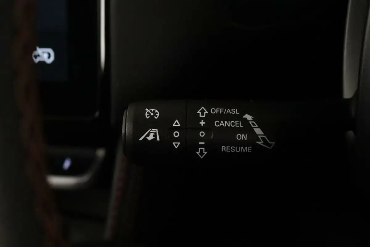 2023-mg-zs-suv-e-trophy-connect-ev-176ps-big-21