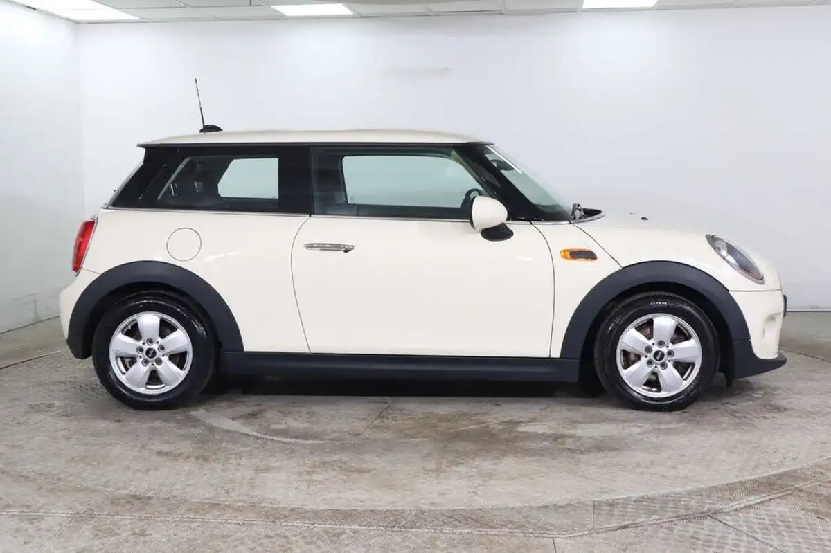 2016-mini-cooper-15-cooper-ss-hatchback-3d-big-6