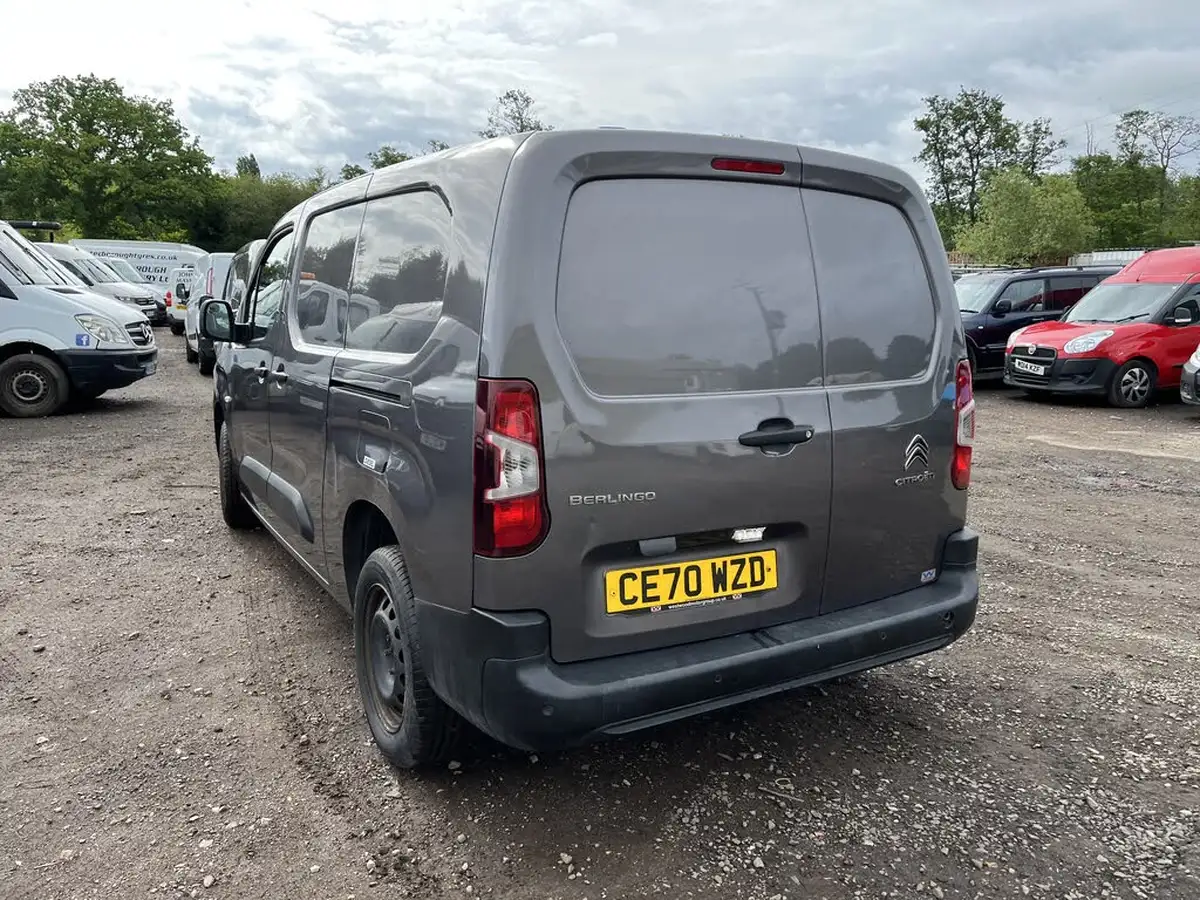2020-citroen-berlingo-15bluehdi-950-enterprise-100pseu6dt-e-ss-panel-big-20
