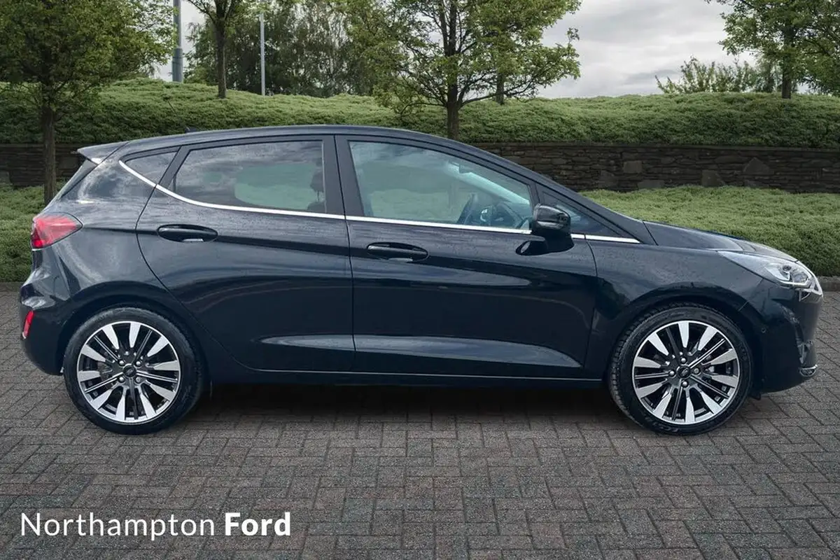 2022-ford-fiesta-10t-titanium-vignale-125ps-hybrid-mhev-powershift-big-2