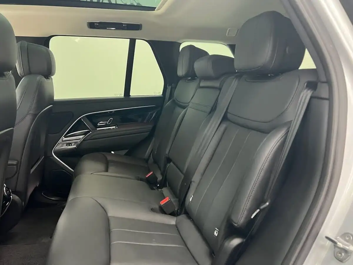 2023-land-rover-range-rover-30-d350-se-big-31