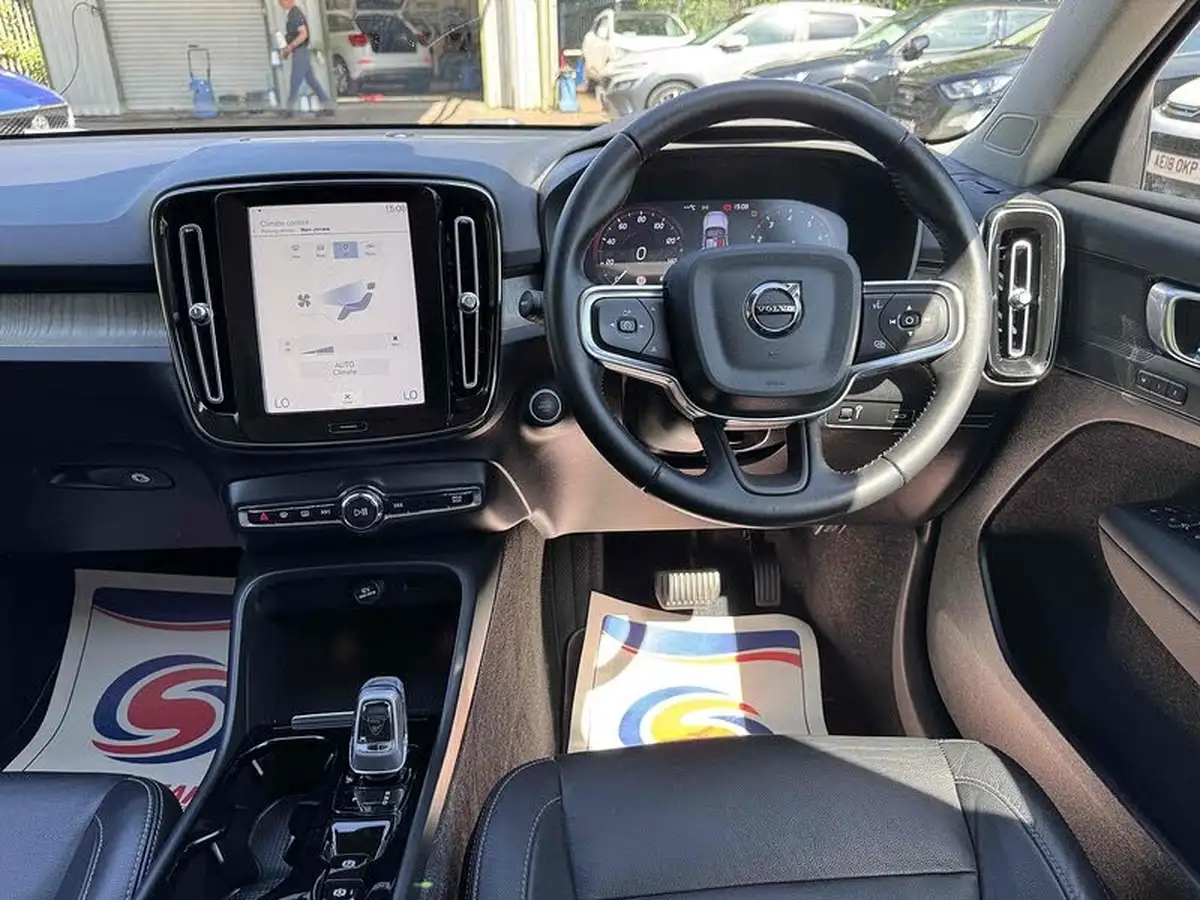 2020-volvo-xc40-20-b4-inscription-awd-big-25