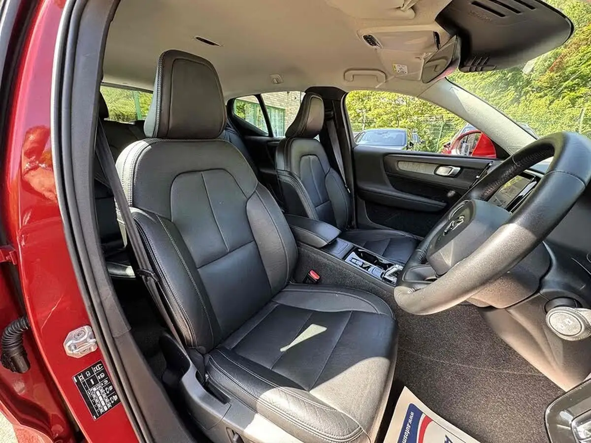 2020-volvo-xc40-20-b4-inscription-awd-big-1