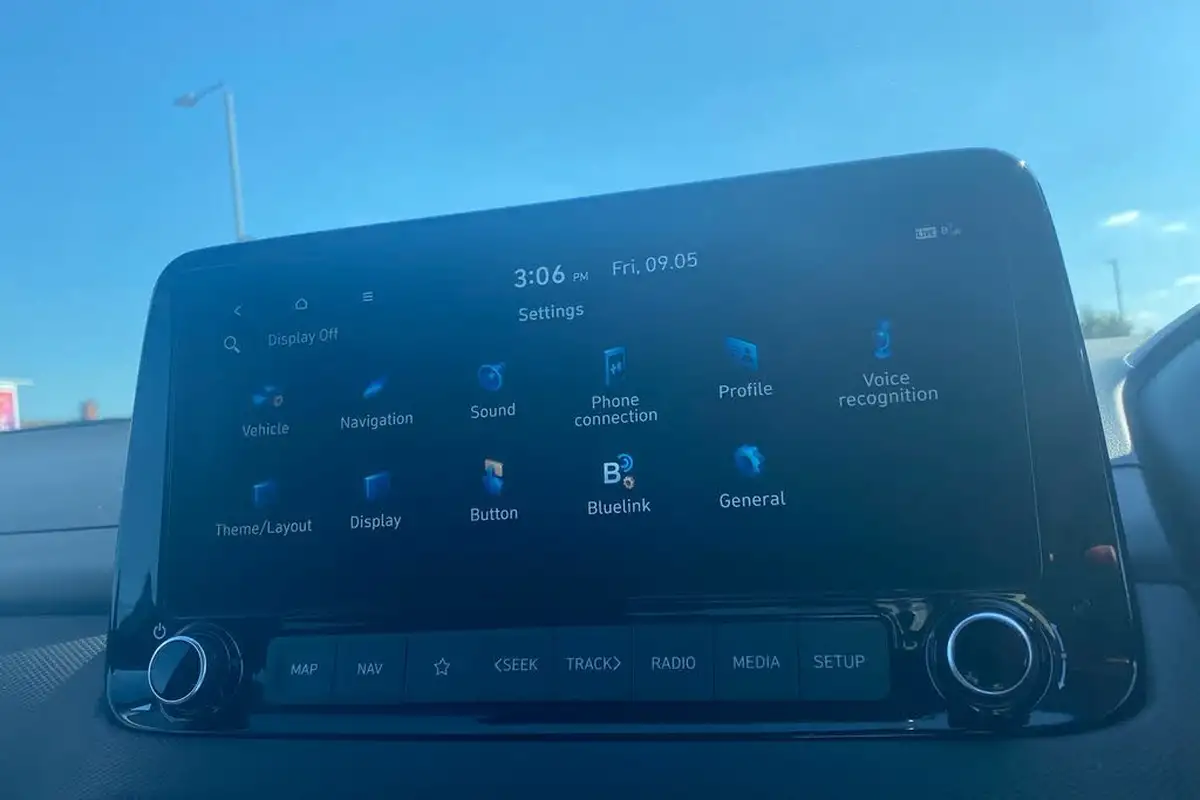 2022-hyundai-kona-16-gdi-premium-big-19