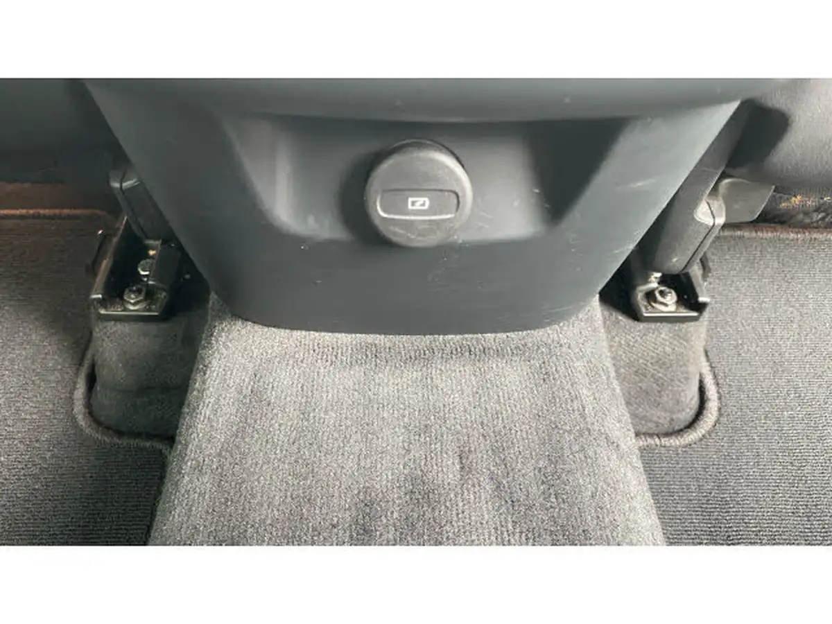 2021-volvo-xc60-20-b5-inscription-awd-big-38