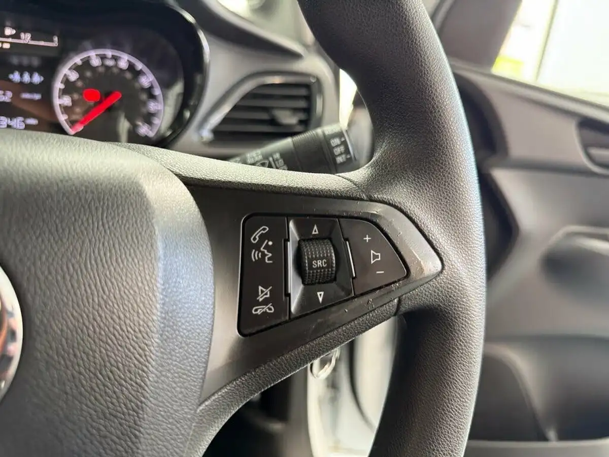 2018-vauxhall-viva-big-27