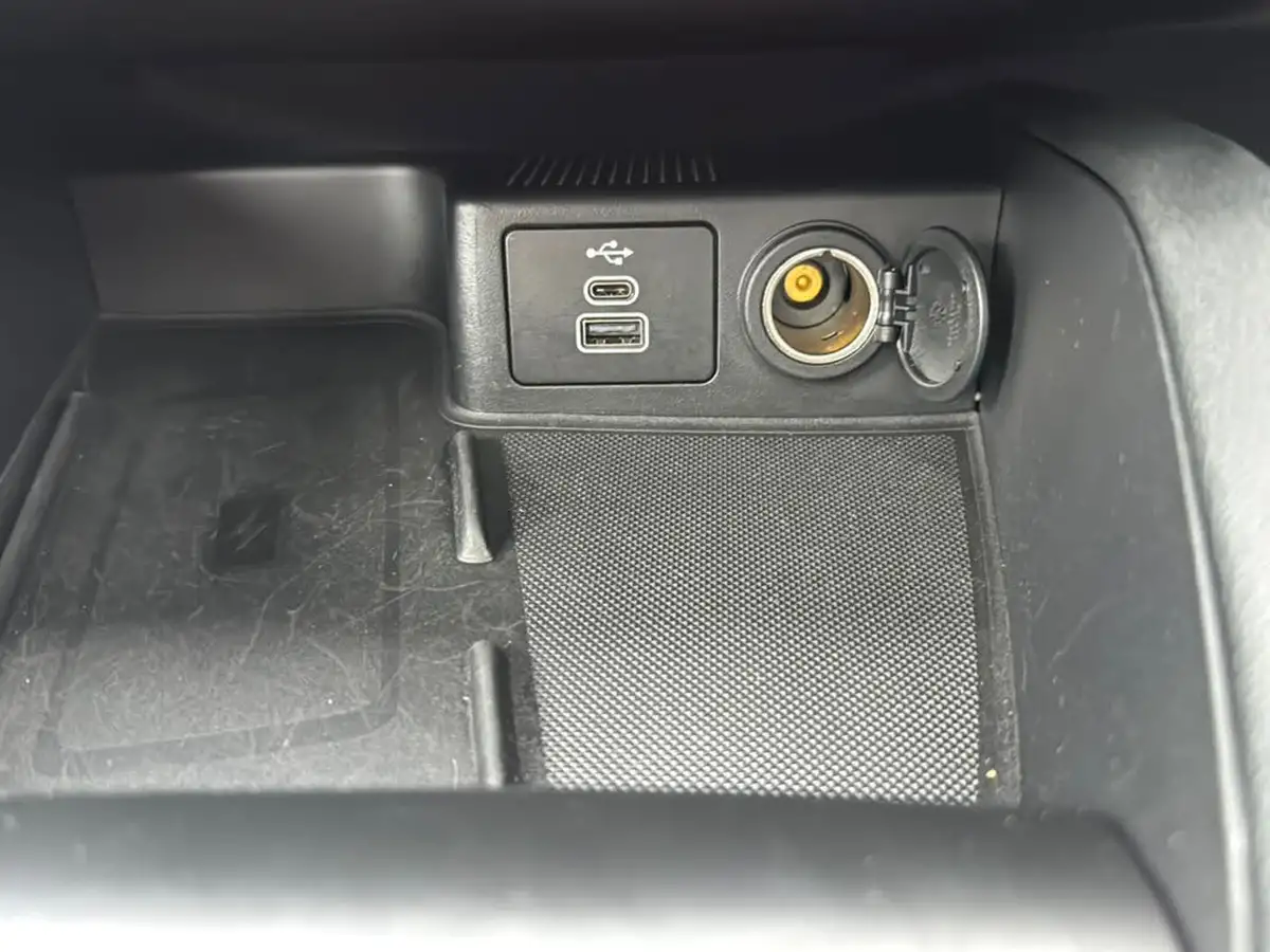 2022-ford-kuga-25t-st-line-x-edition-225ps-phev-big-24
