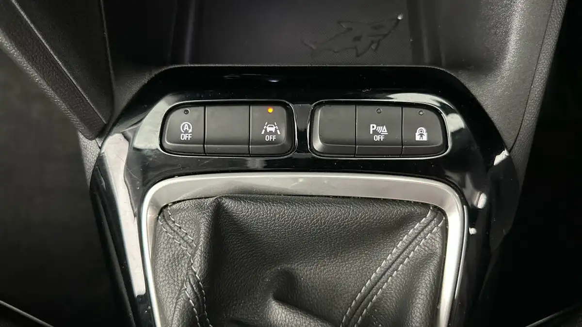 2020-vauxhall-corsa-12-turbo-se-premium-big-32