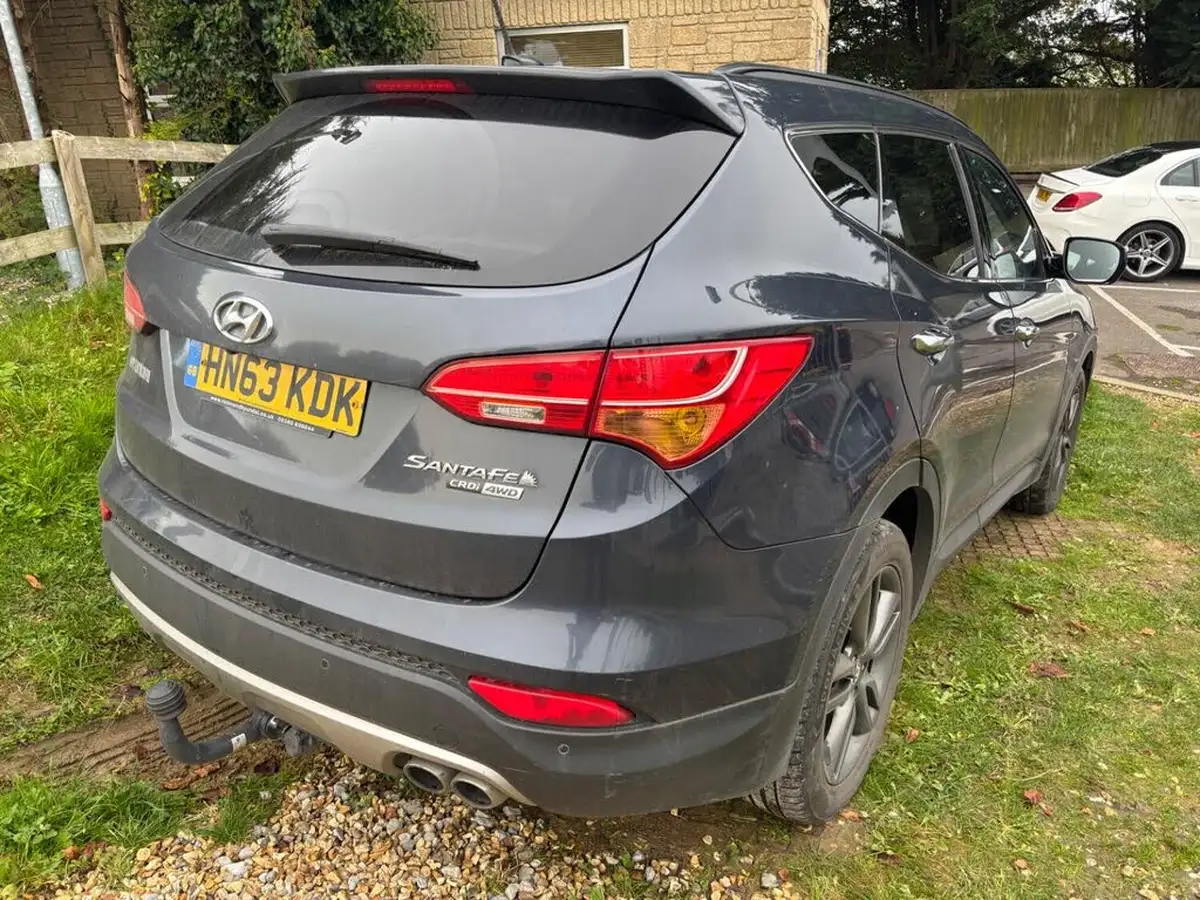 2013-hyundai-santa-fe-22-crdi-premium-se-auto-big-3