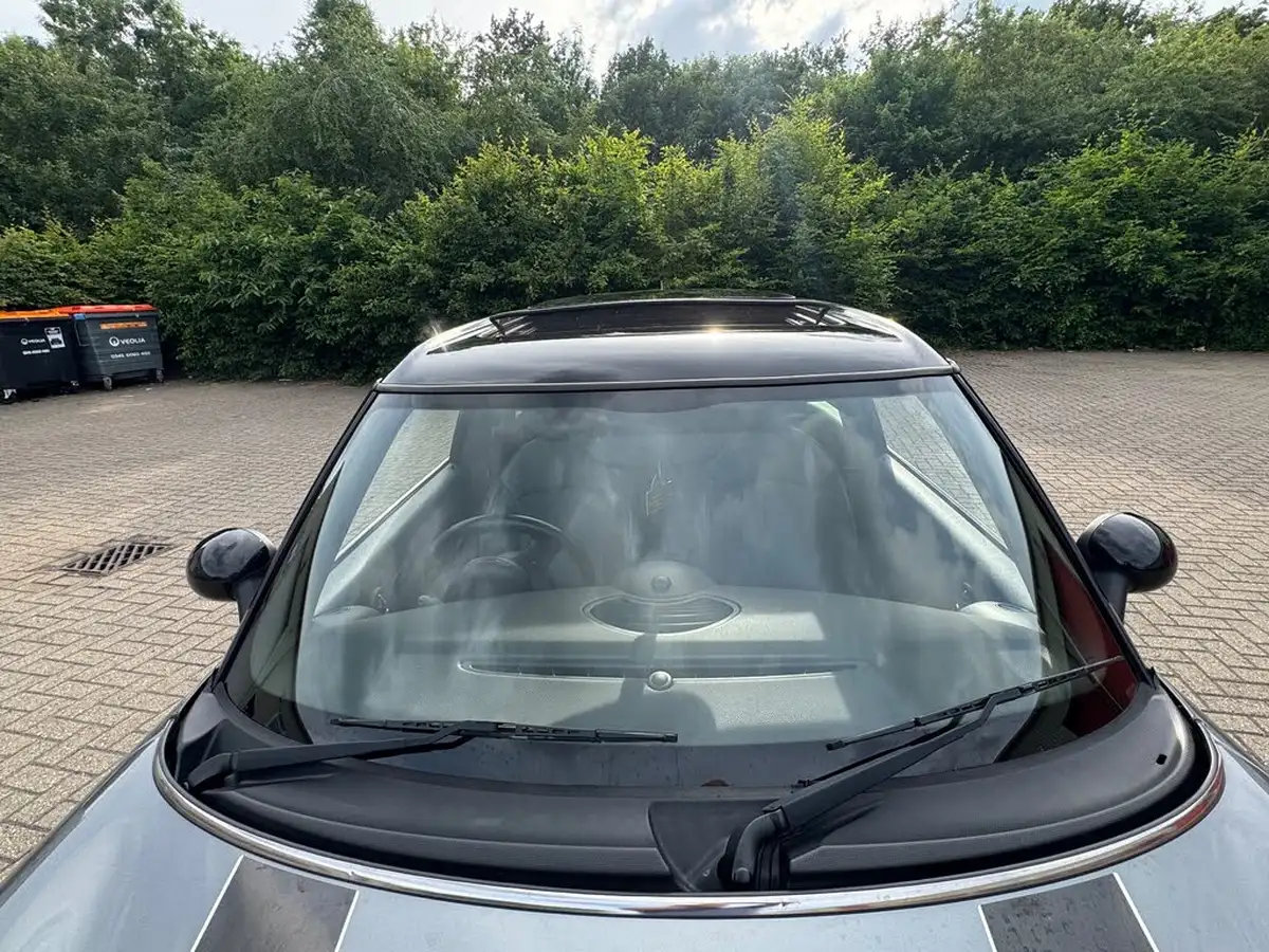 2010-mini-clubman-16-cooper-graphite-big-2