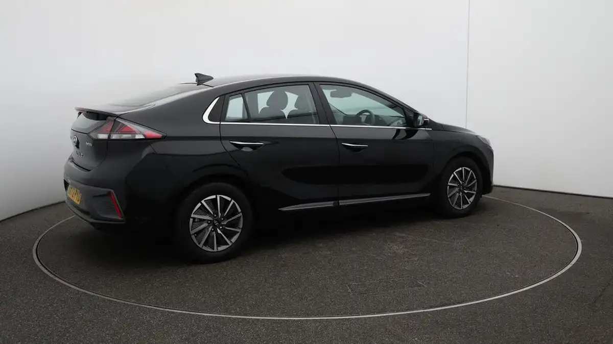 2022-hyundai-ioniq-e-premium-electric-big-46
