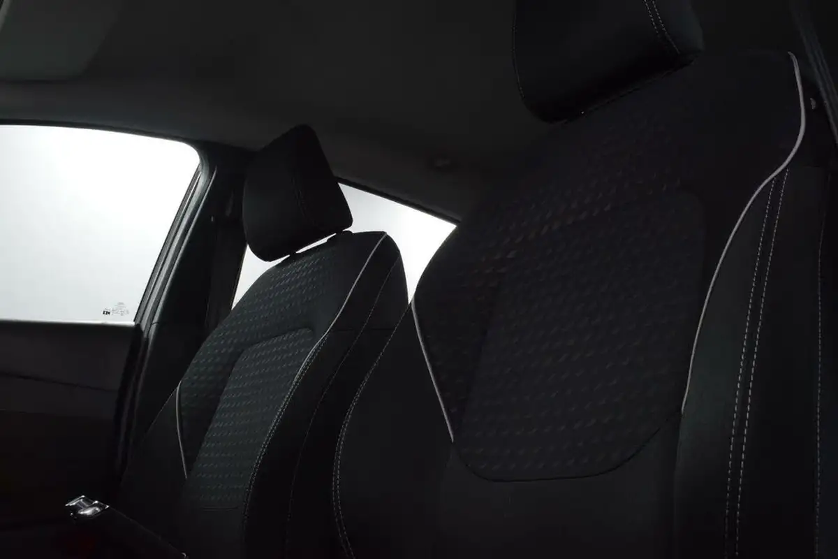 2018-ford-fiesta-15tdci-zetec-5d-big-34