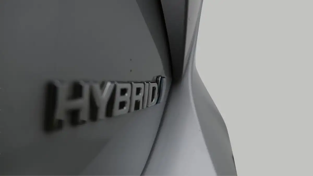 2020-toyota-yaris-15-vvt-i-y20-98bhp-hybrid-1497cc-e-cvt-big-38