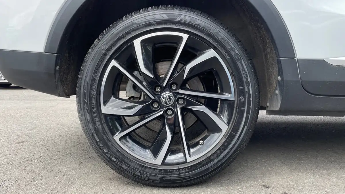 2024-mg-zs-suv-10t-gdi-exclusive-auto-big-18
