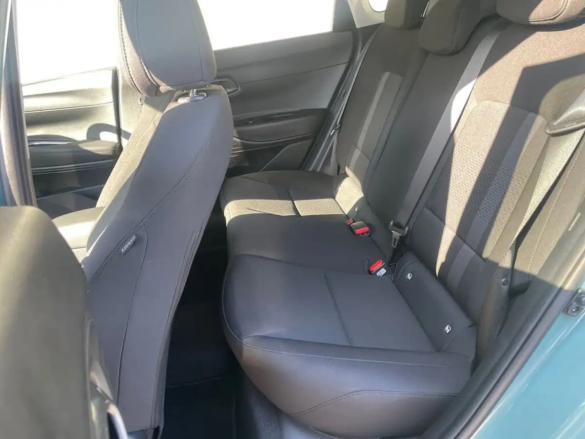 2025-hyundai-i20-10-t-gdi-premium-dct-big-10