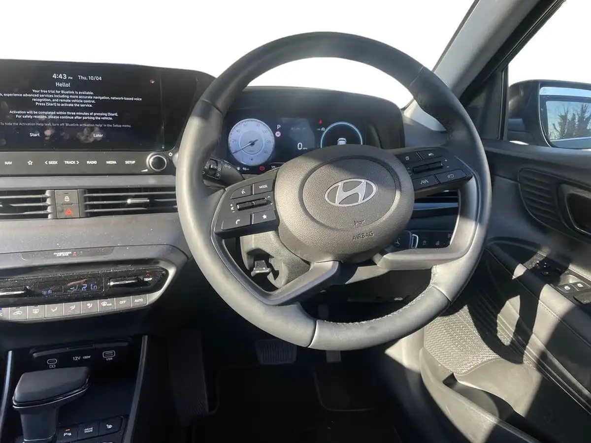 2025-hyundai-i20-10-t-gdi-premium-dct-big-14