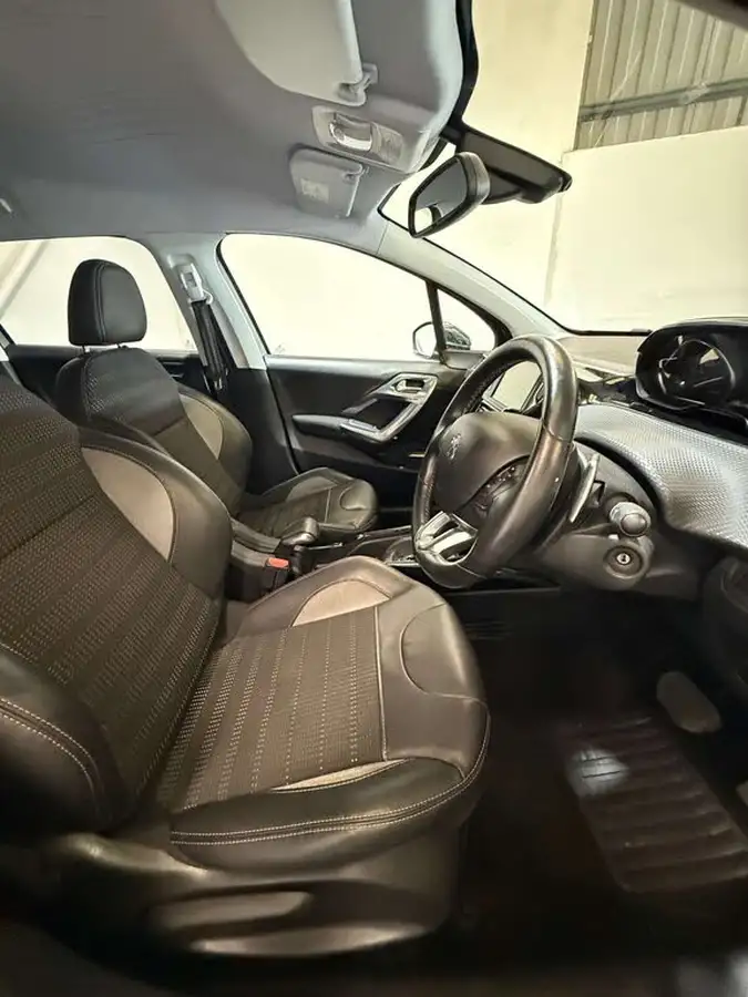 2016-peugeot-2008-crossover-12-puretech-allure-82bhp-ss-etg-big-12