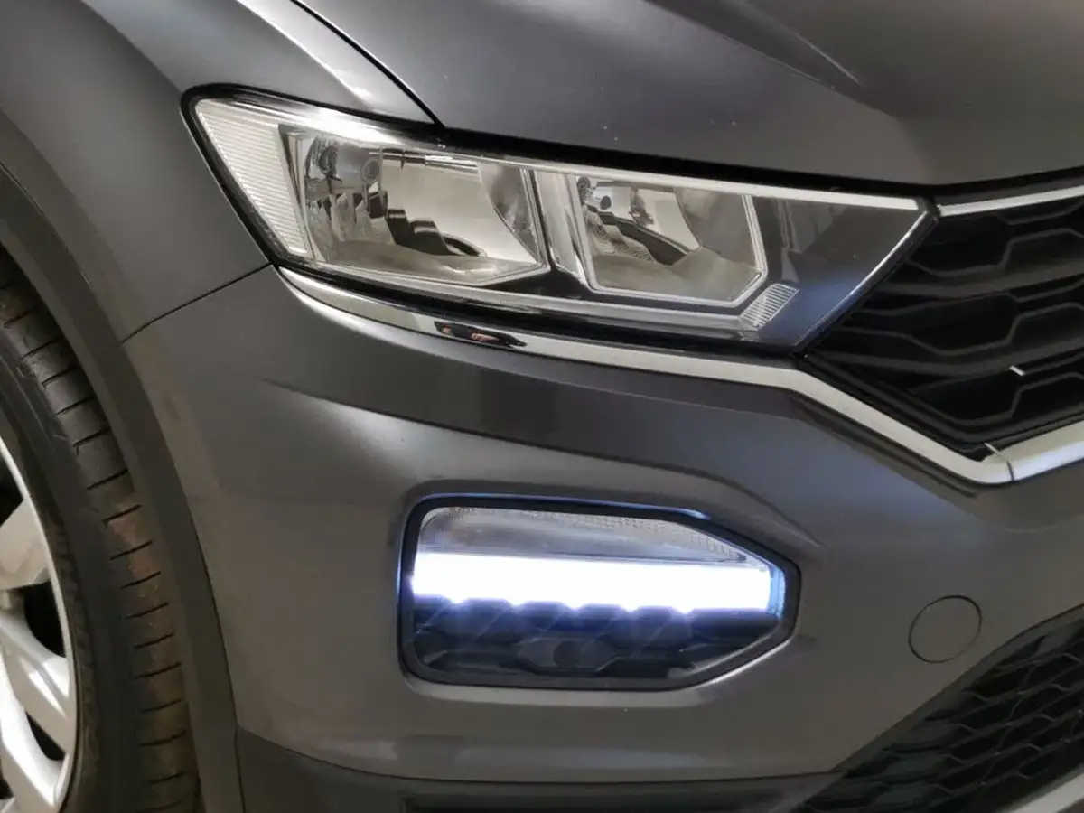 2019-volkswagen-t-roc-16tdi-se-big-28