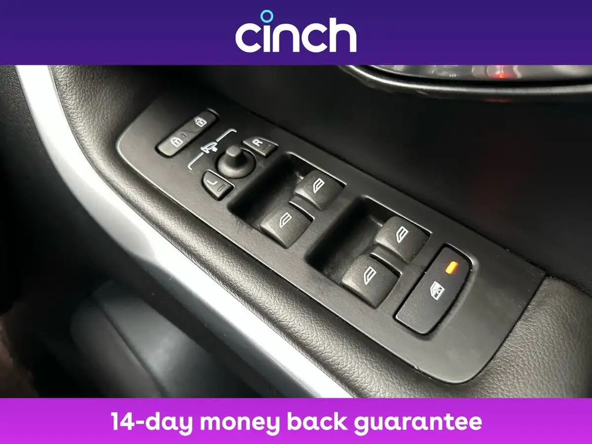 2018-volvo-v40-20-t3-inscription-big-28