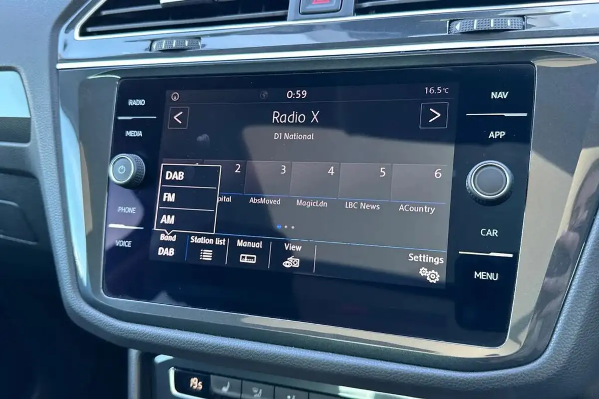 2019-volkswagen-tiguan-15-tsi-sel-big-47