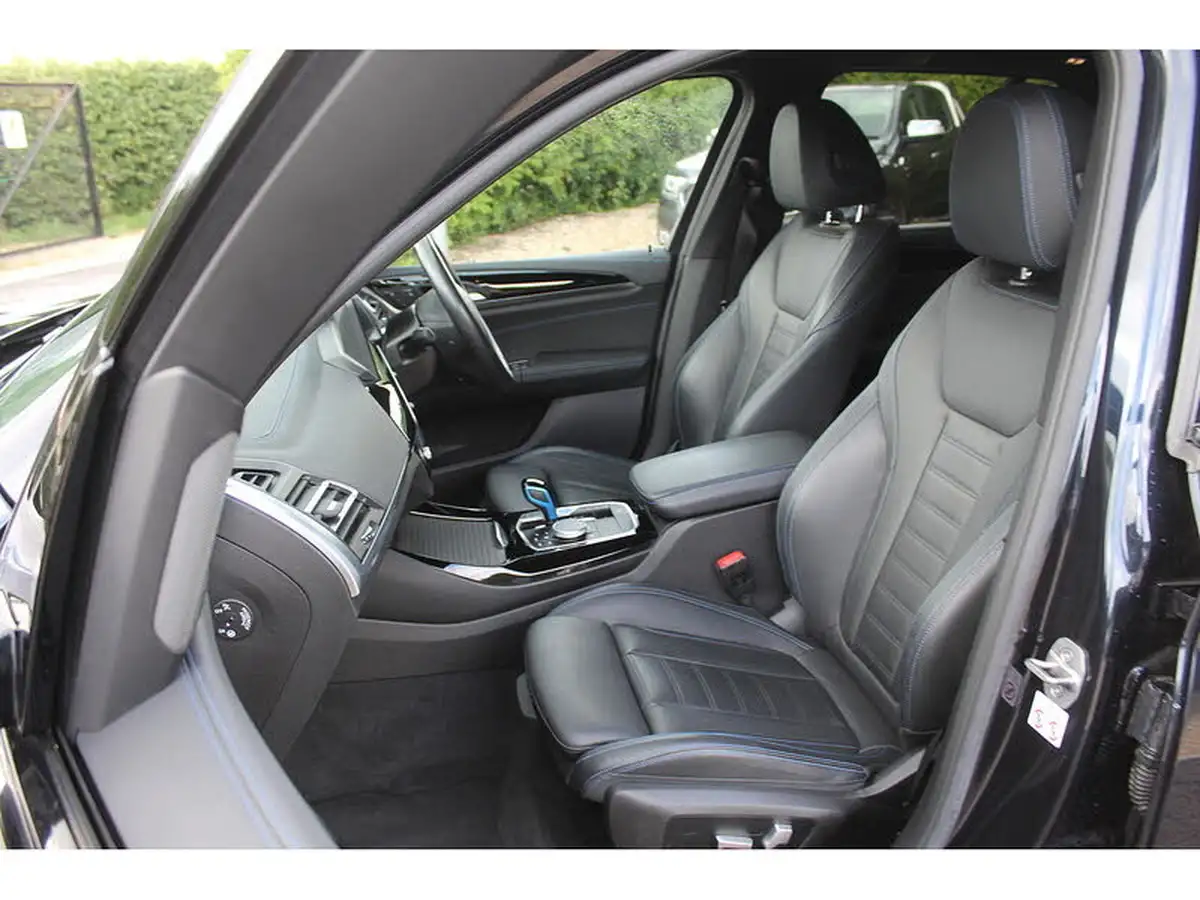 2022-bmw-ix3-e-m-sport-big-15