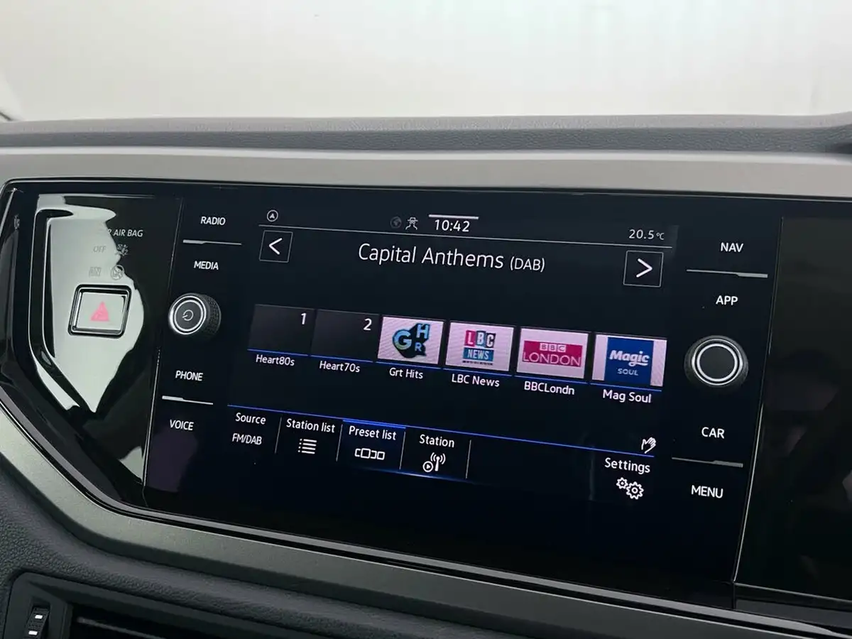 2021-volkswagen-polo-10-tsi-match-dsg-big-29