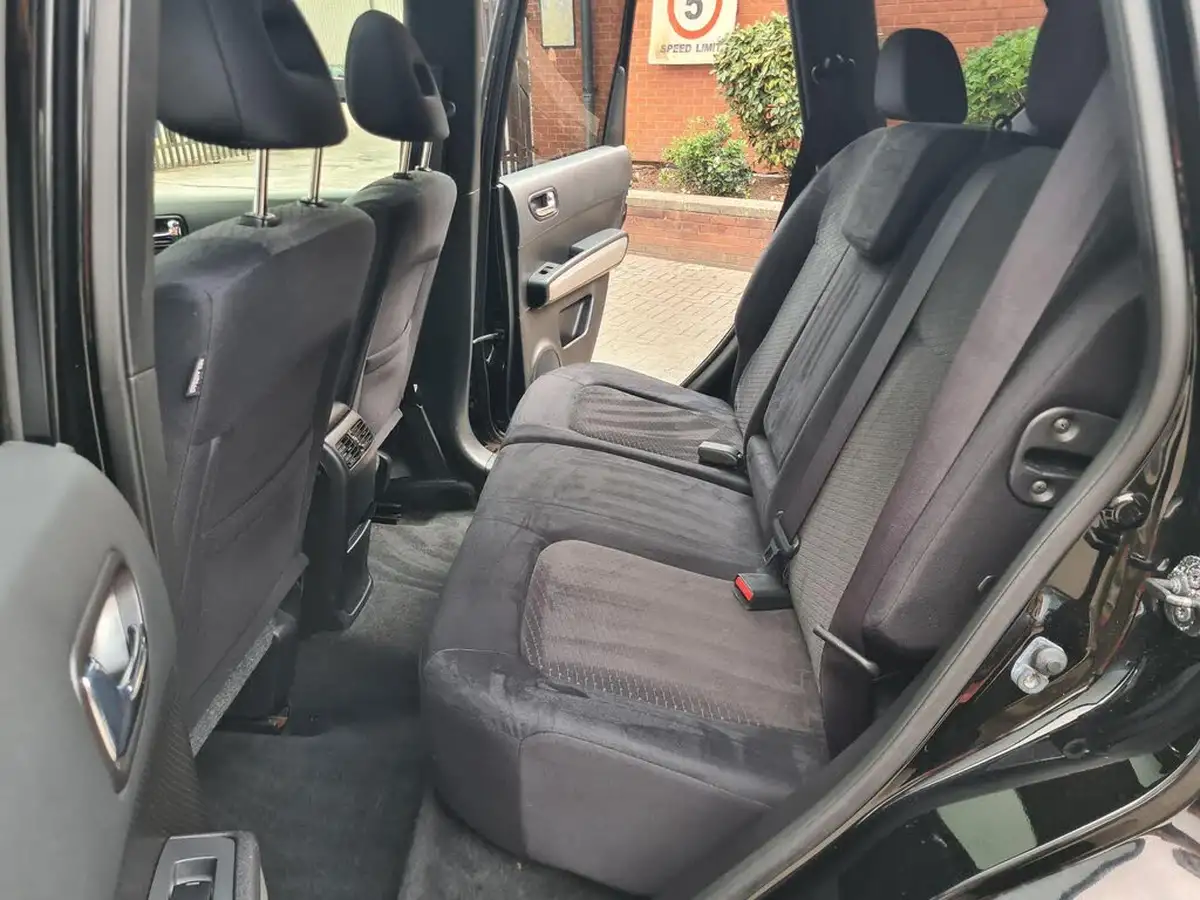 2014-nissan-x-trail-20td-n-tec-big-44