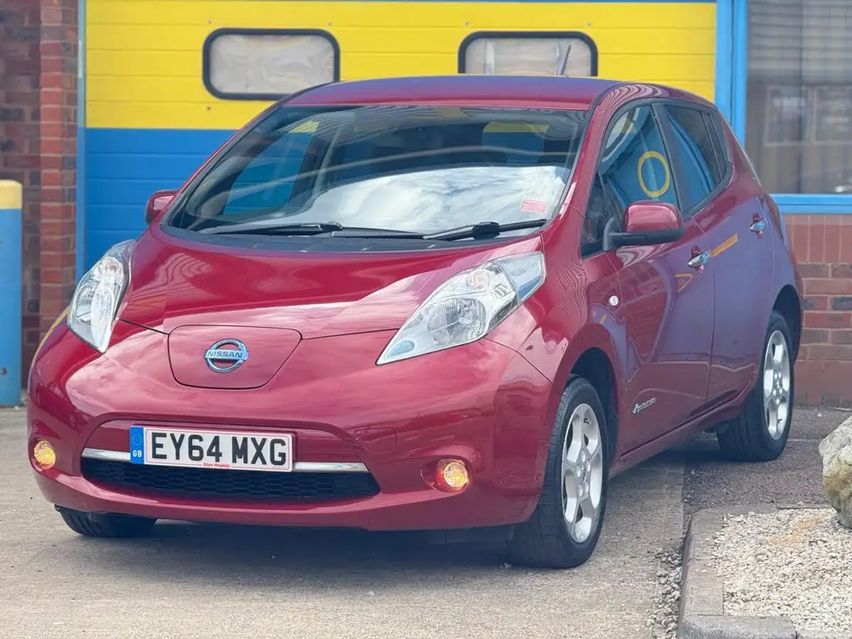 2014-nissan-leaf-e-acenta-big-3