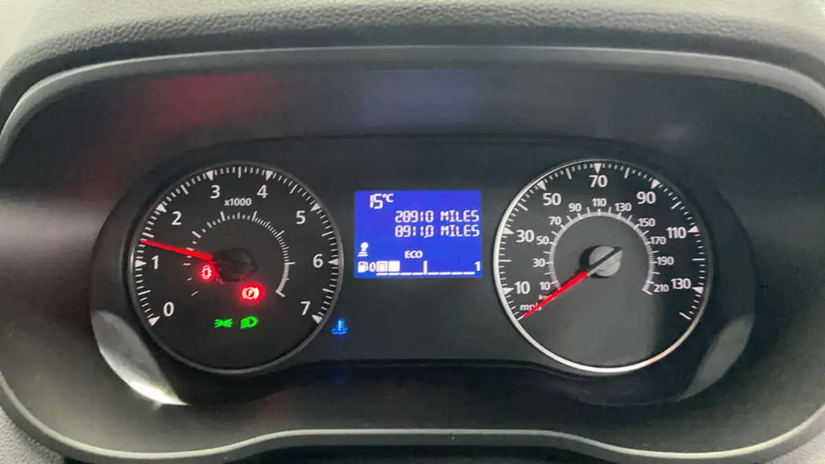 2021-dacia-duster-10-tce-essential-100bhp-ss-station-wagon-5d-big-7