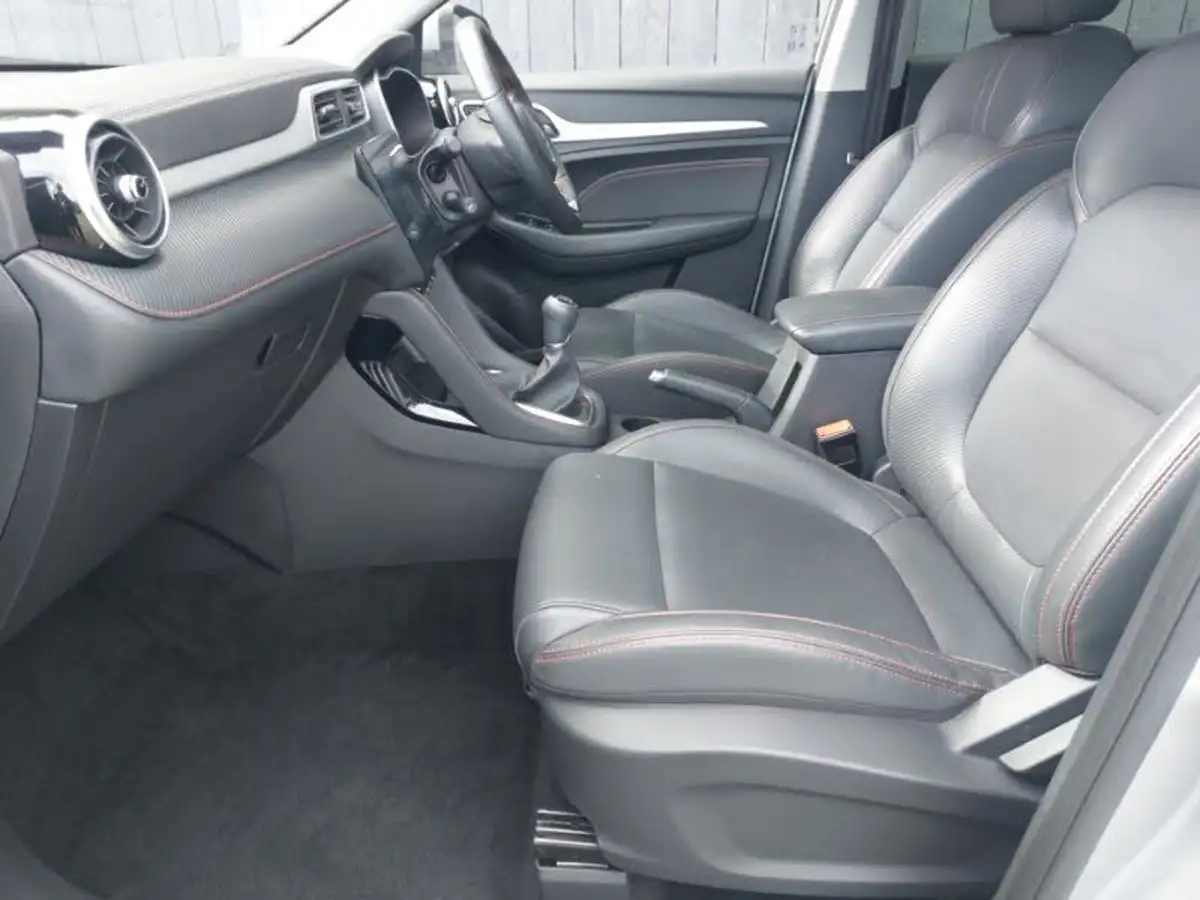 2024-mg-zs-suv-10t-gdi-exclusive-big-4