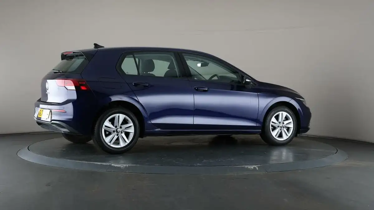 2022-volkswagen-golf-15-tsi-life-130ps-hatchback-big-62