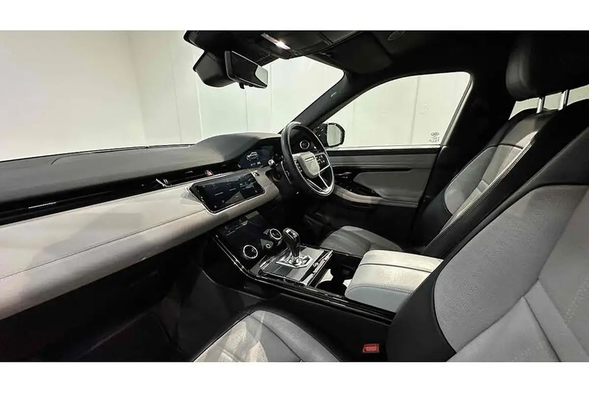 2021-land-rover-range-rover-evoque-15-p300e-r-dynamic-hse-big-25