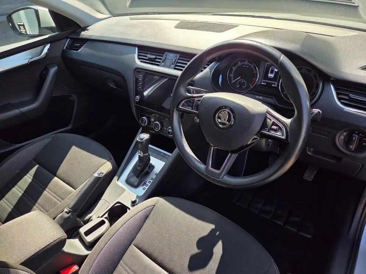 2019-skoda-octavia-10-tsi-se-technology-estate-dsg-big-14
