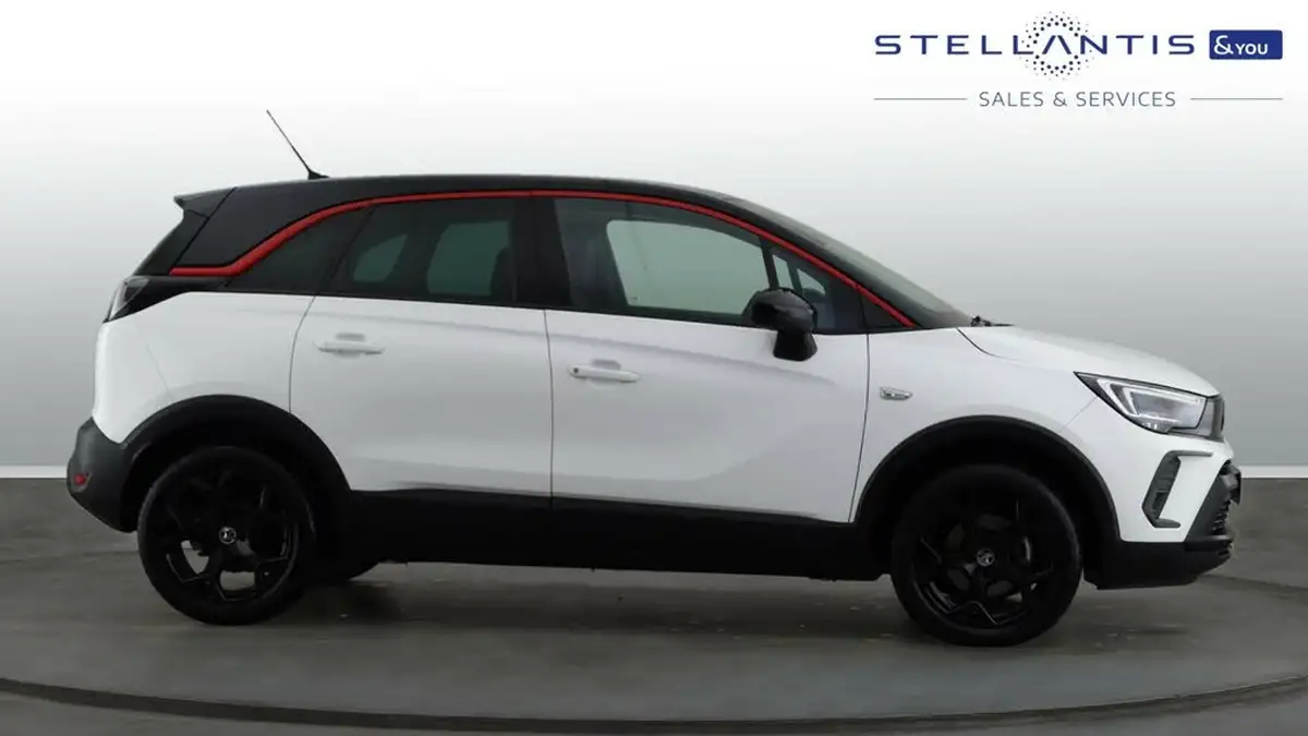 2023-vauxhall-crossland-12-gs-110ps-big-3
