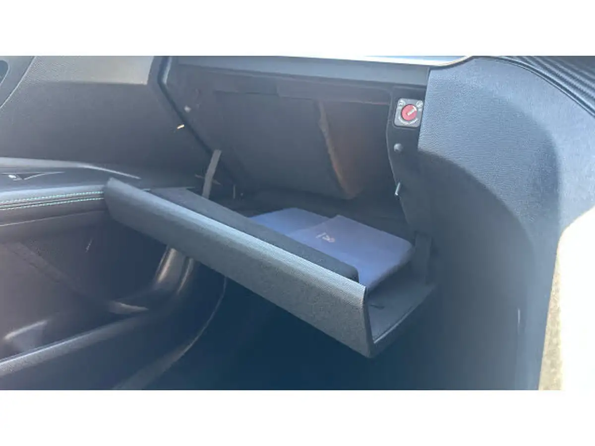 2021-peugeot-3008-suv-12-puretech-allure-big-34