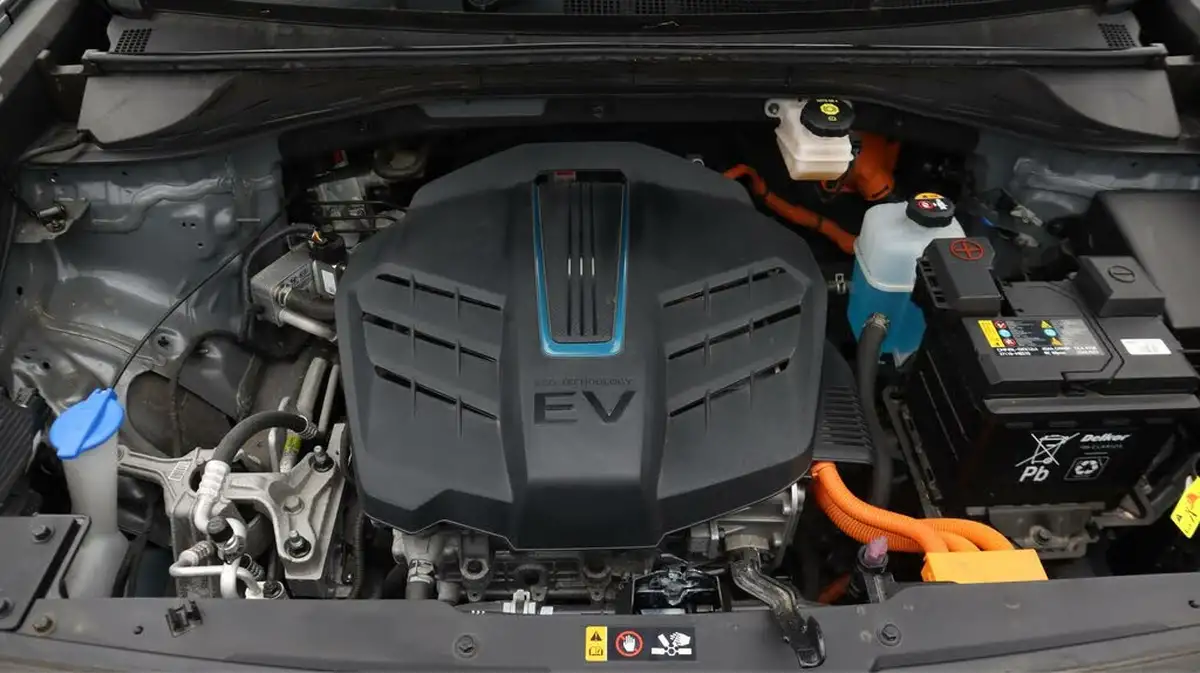 2022-kia-niro-ev-e-2-big-19