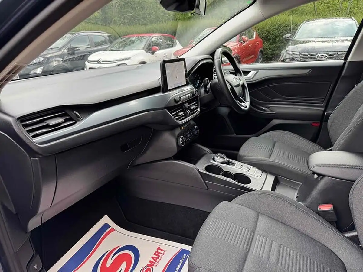 2020-ford-focus-15-active-hatchback-auto-big-17