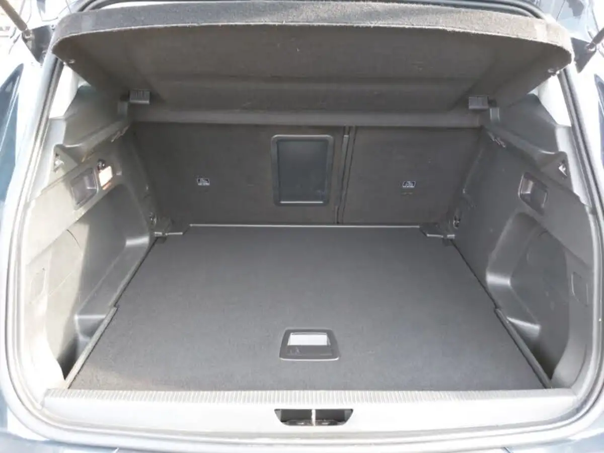 2019-vauxhall-grandland-x-12-sport-nav-big-7
