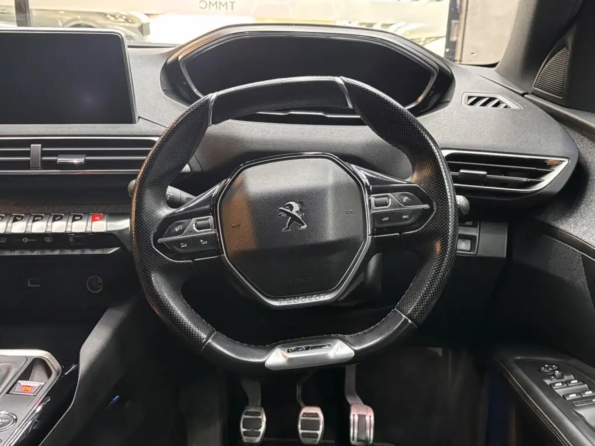 2018-peugeot-3008-suv-12-puretech-gt-line-big-27