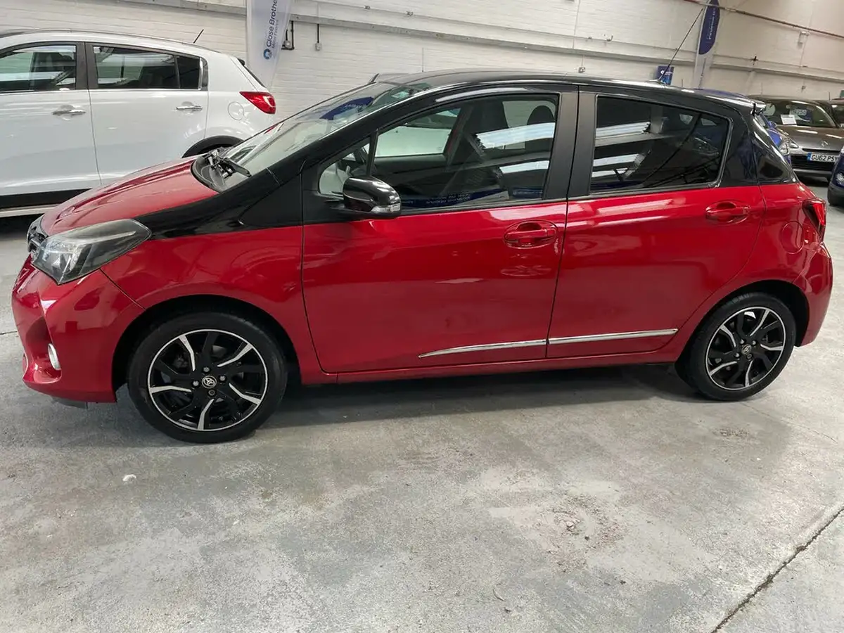 2016-toyota-yaris-133-design-big-3