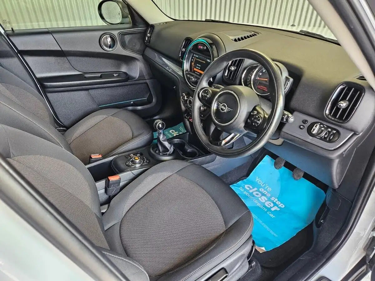 2018-mini-countryman-15-cooper-ss-big-14