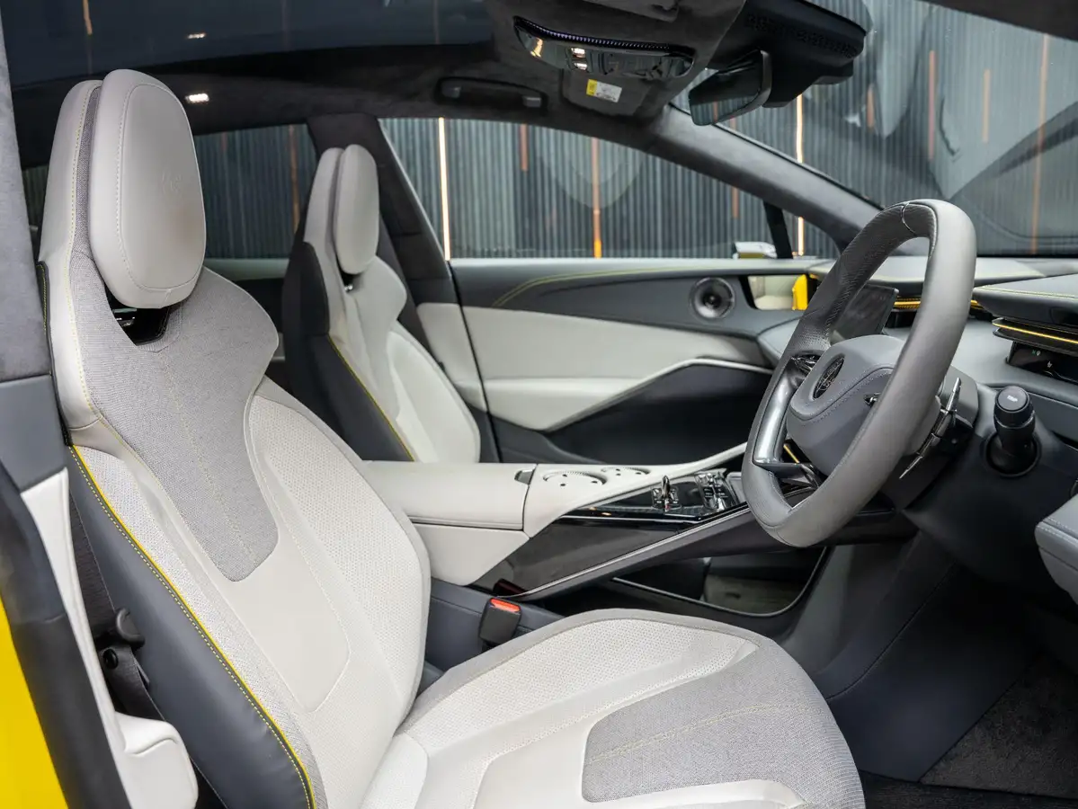 2023-lotus-eletre-e-r-big-11