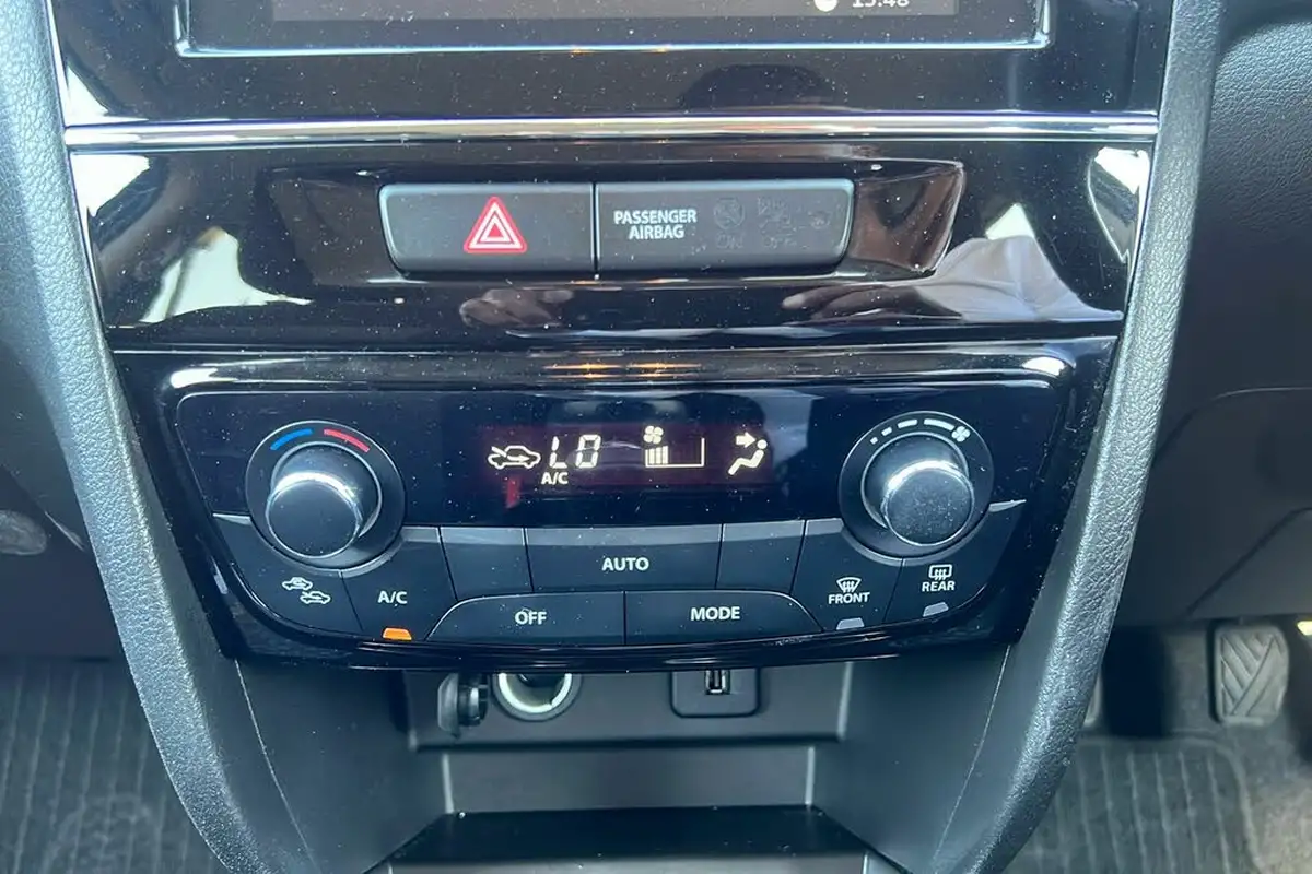 2022-suzuki-vitara-14-boosterjet-sz-t-big-39