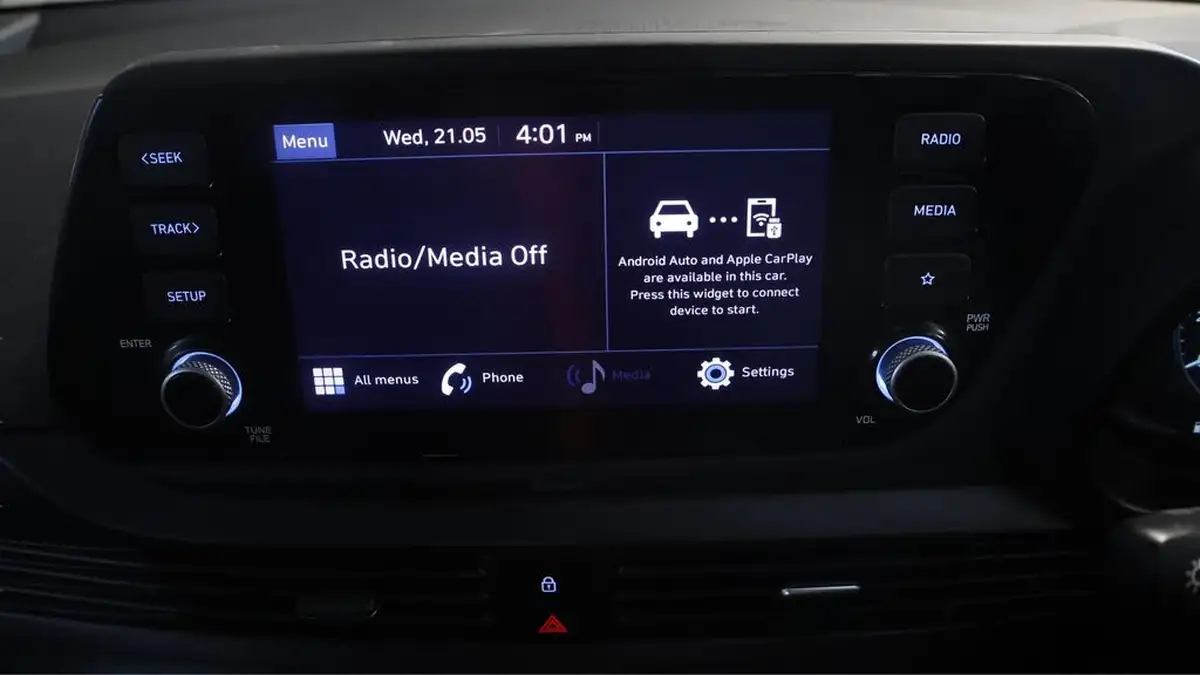 2022-hyundai-i20-10-t-gdi-se-connect-eclutch-imt-big-11