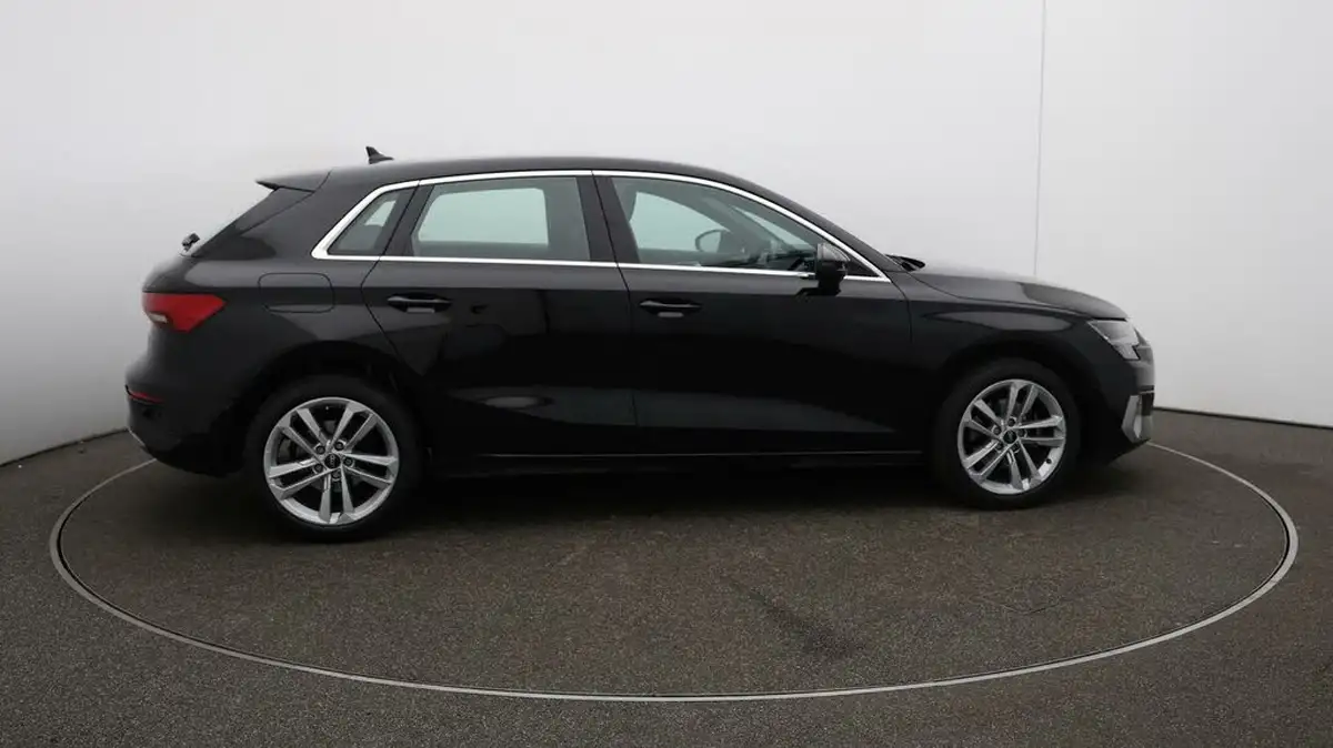2022-audi-a3-10-30-tfsi-sportback-5d-s-tronic-big-51