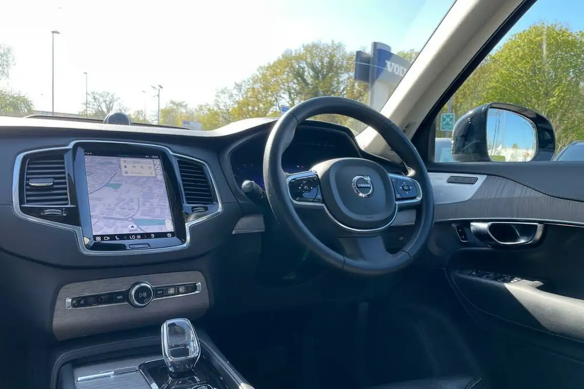 2022-volvo-xc90-20-b5-ultimate-big-35