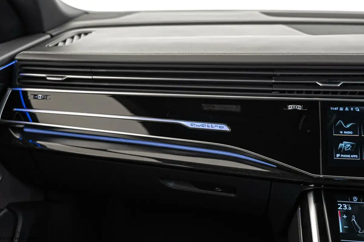 2022-audi-sq8-40-tfsi-black-edition-big-21
